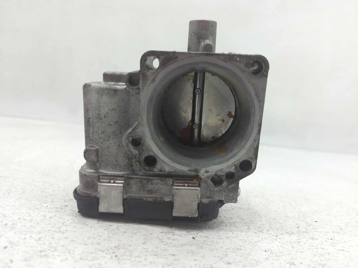 2019-2021 Volkswagen Jetta Throttle Body P/N:03F13306 C Fits Fits 2016 2017 2018 2019 2020 2021 OEM Used Auto Parts - Oemuse