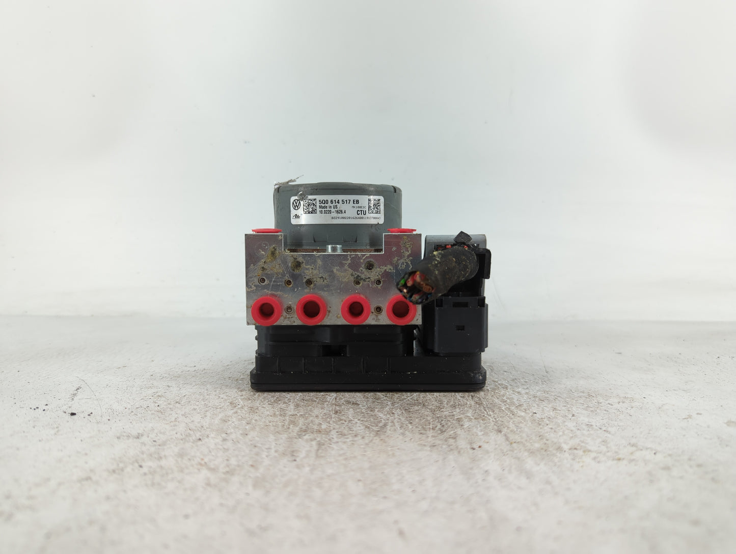 2019 Volkswagen Jetta ABS Pump Control Module Replacement P/N:5Q0 614 517 EB Fits OEM Used Auto Parts - Oemusedautoparts1.co