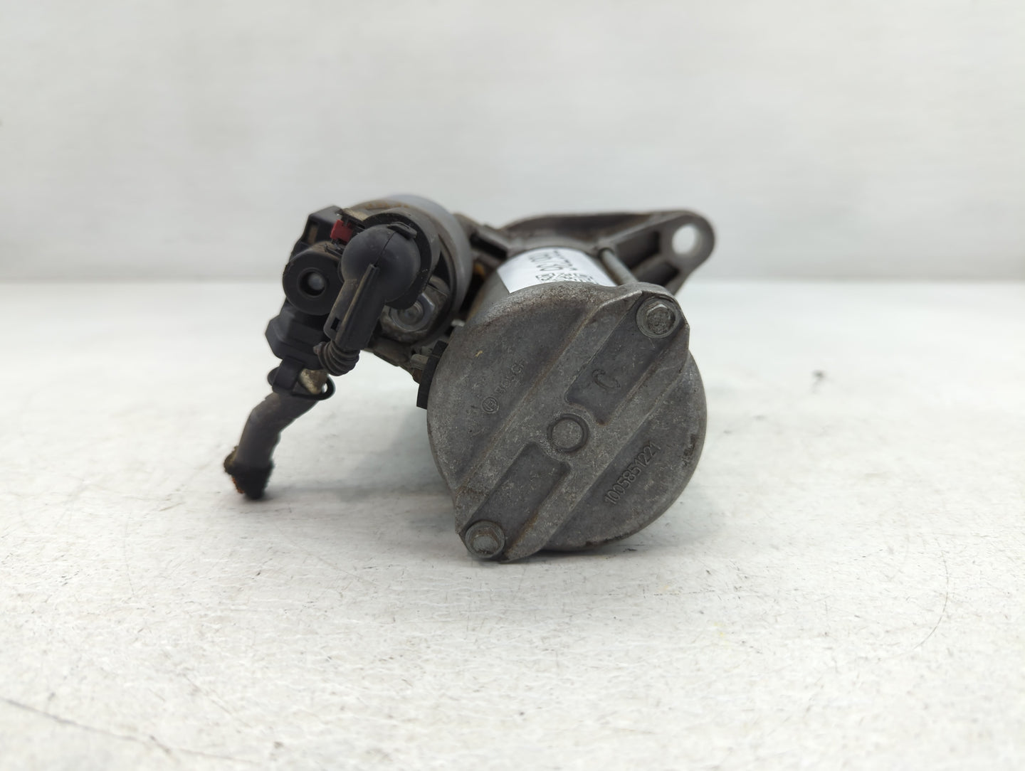 2019-2021 Volkswagen Jetta Car Starter Motor Solenoid OEM P/N:27082018 0AM 911 023 N Fits Fits 2019 2020 2021 OEM Used Auto 