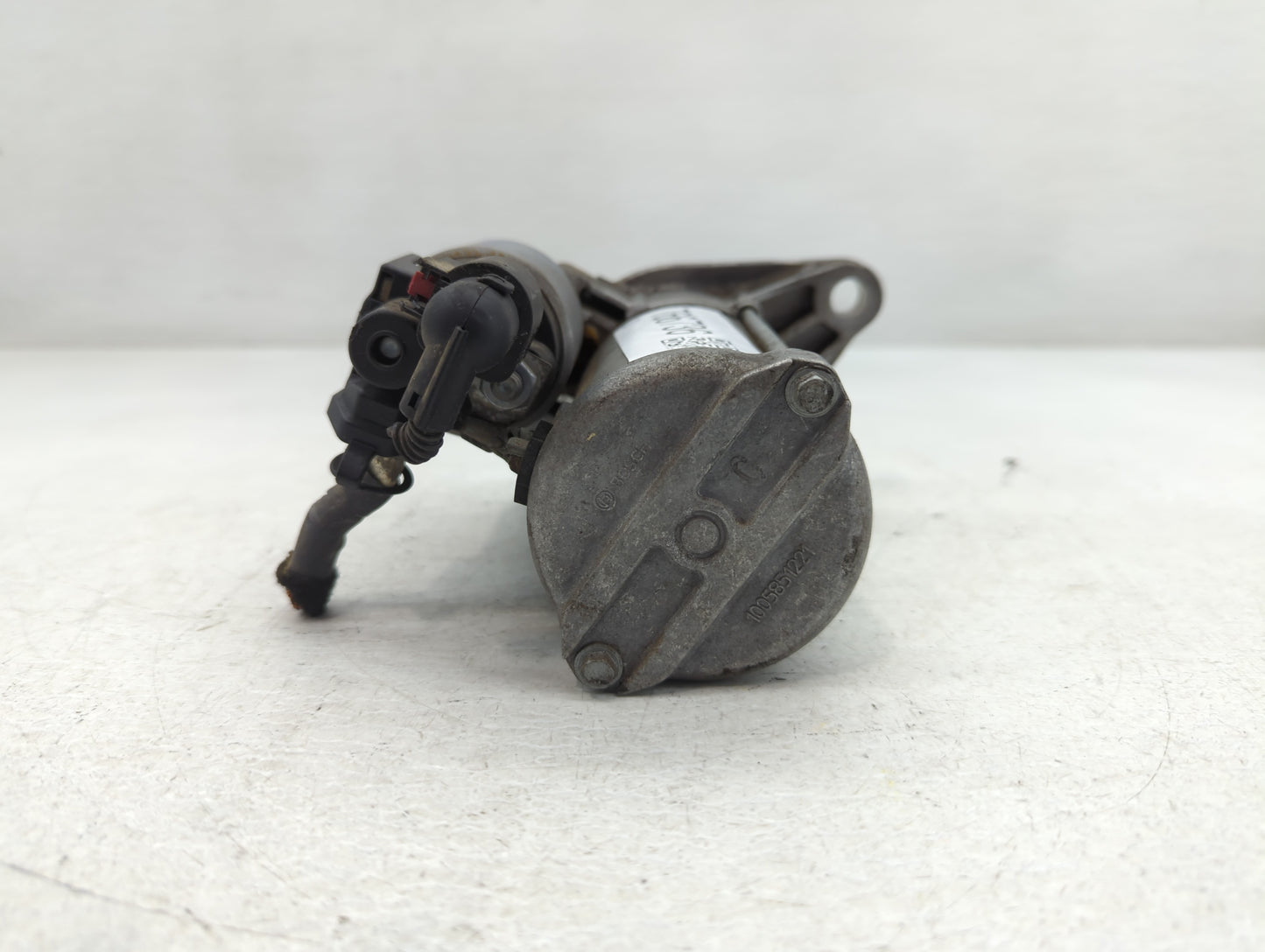 2019-2021 Volkswagen Jetta Car Starter Motor Solenoid OEM P/N:27082018 0AM 911 023 N Fits Fits 2019 2020 2021 OEM Used Auto 