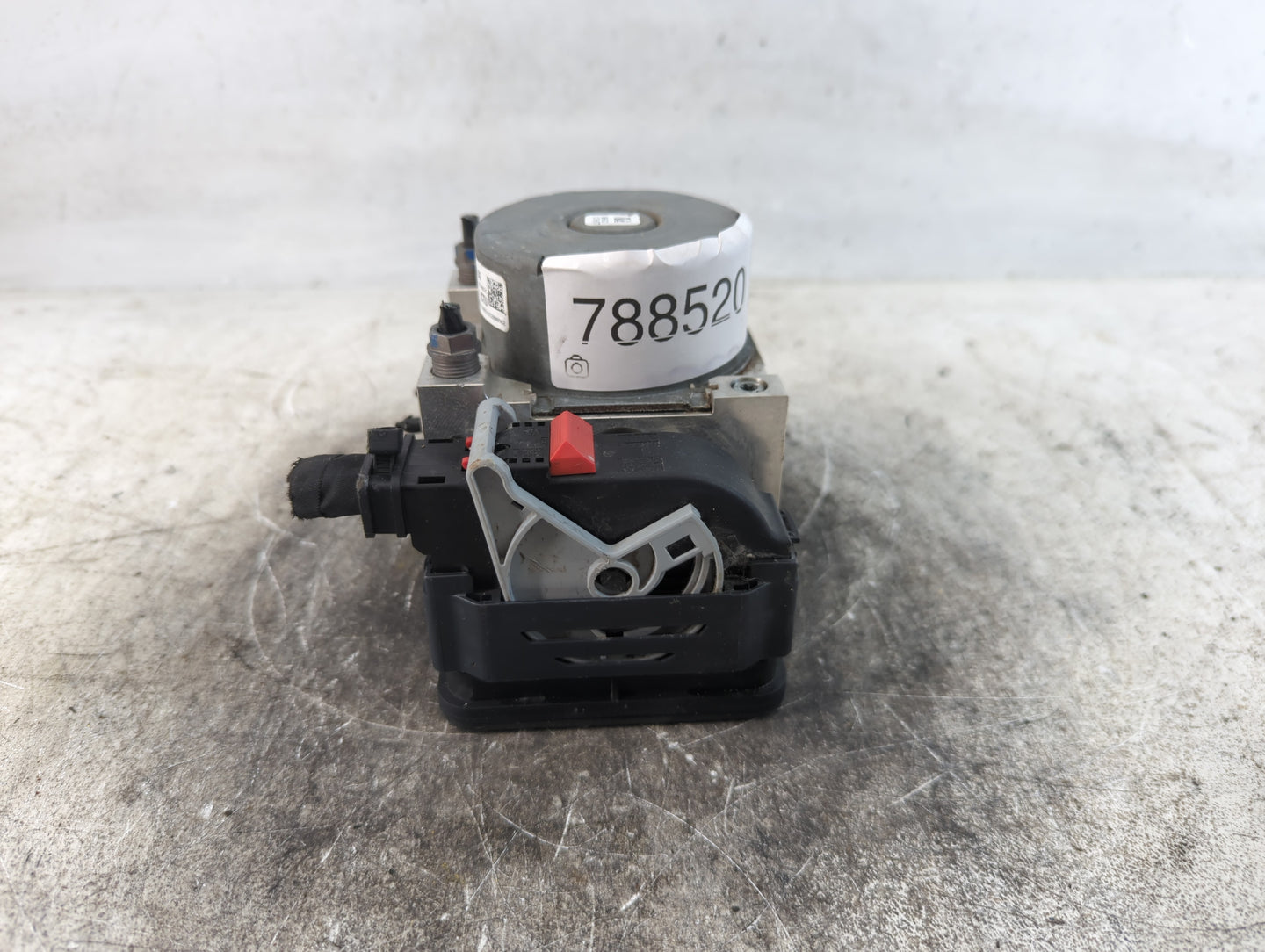 2019 Volkswagen Jetta ABS Pump Control Module Replacement P/N:5Q0 614 517 DG Fits OEM Used Auto Parts - Oemusedautoparts1.co
