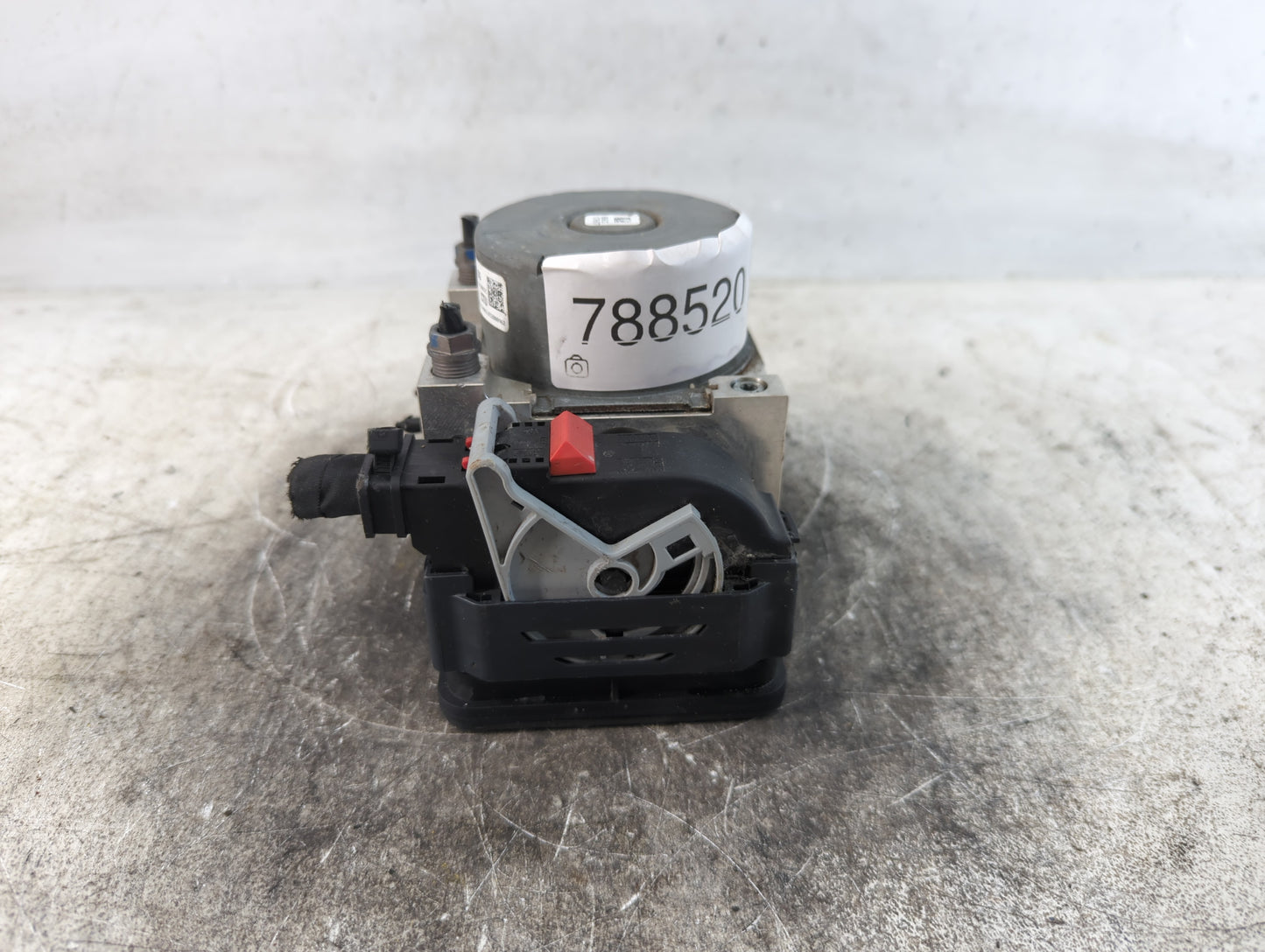 2019 Volkswagen Jetta ABS Pump Control Module Replacement P/N:5Q0 614 517 DG Fits OEM Used Auto Parts - Oemusedautoparts1.co