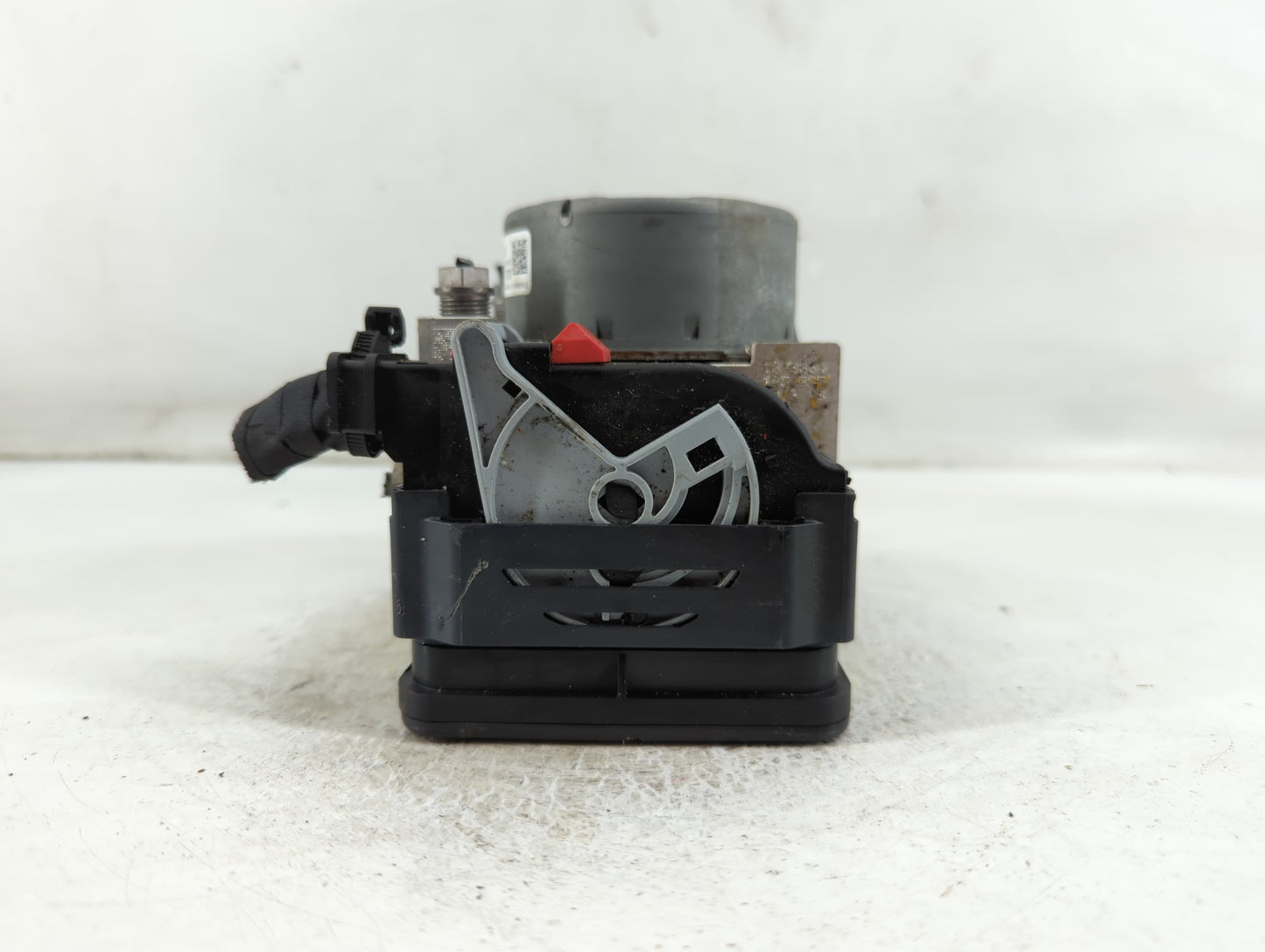 2019 Volkswagen Jetta ABS Pump Control Module Replacement P/N:5Q0 614 517 EB Fits OEM Used Auto Parts - Oemusedautoparts1.co