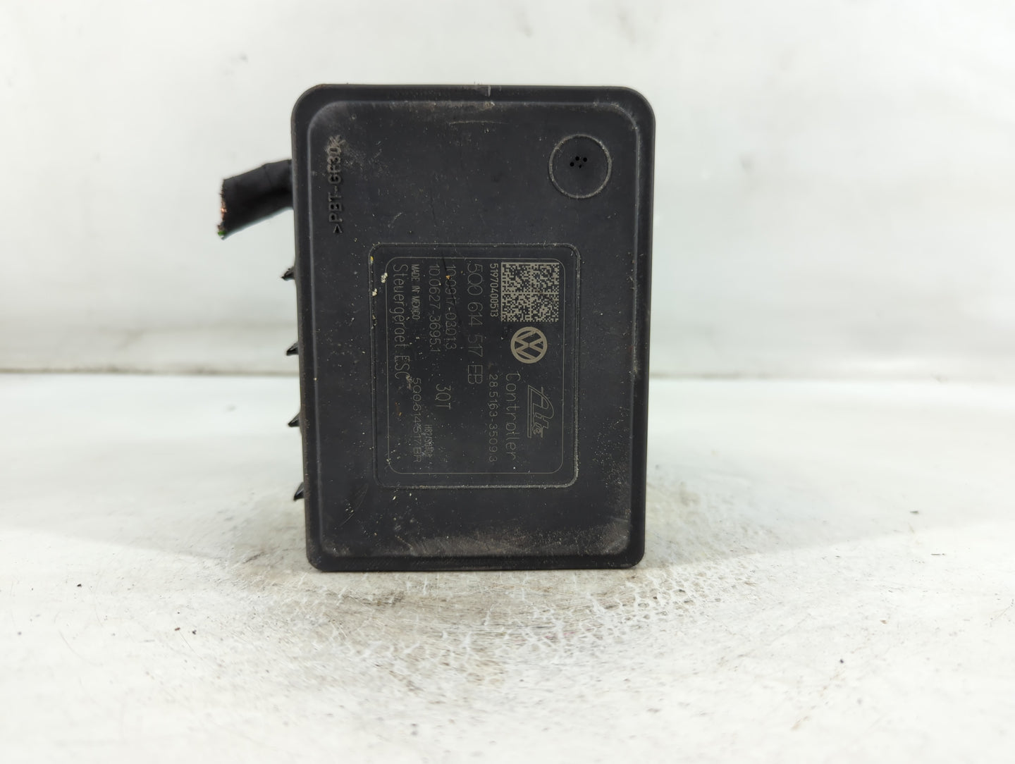 2019 Volkswagen Jetta ABS Pump Control Module Replacement P/N:5Q0 614 517 EB Fits OEM Used Auto Parts - Oemusedautoparts1.co