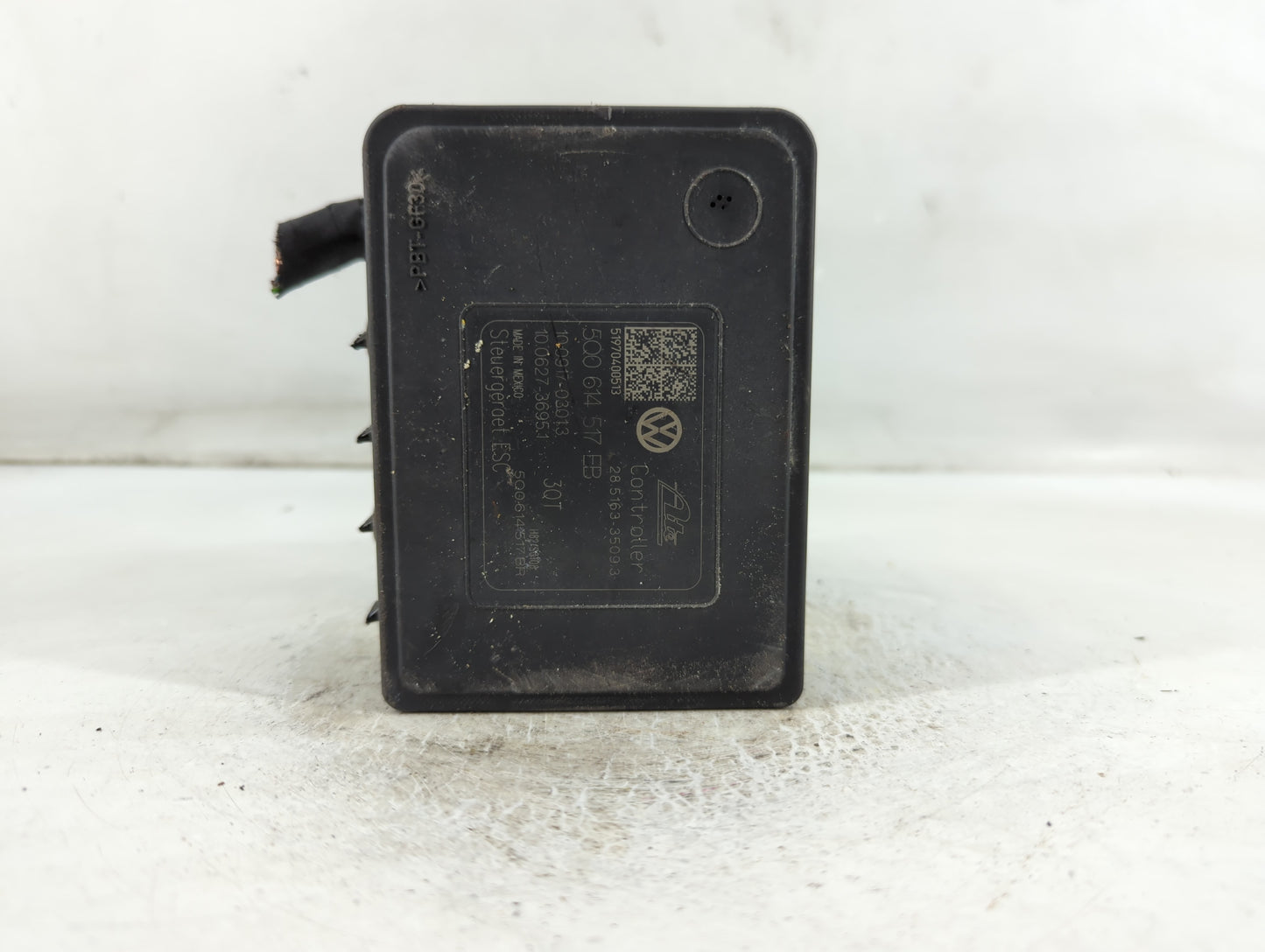 2019 Volkswagen Jetta ABS Pump Control Module Replacement P/N:5Q0 614 517 EB Fits OEM Used Auto Parts - Oemusedautoparts1.co
