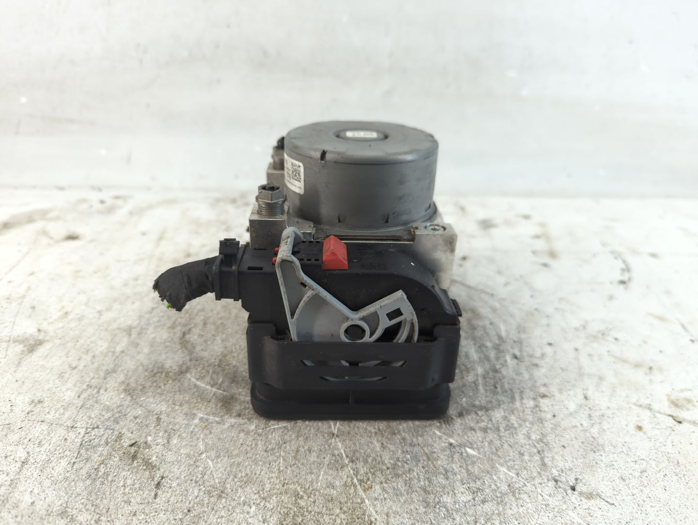 2019 Volkswagen Jetta ABS Pump Control Module Replacement P/N:5Q0 614 517 EB Fits OEM Used Auto Parts - Oemusedautoparts1.co