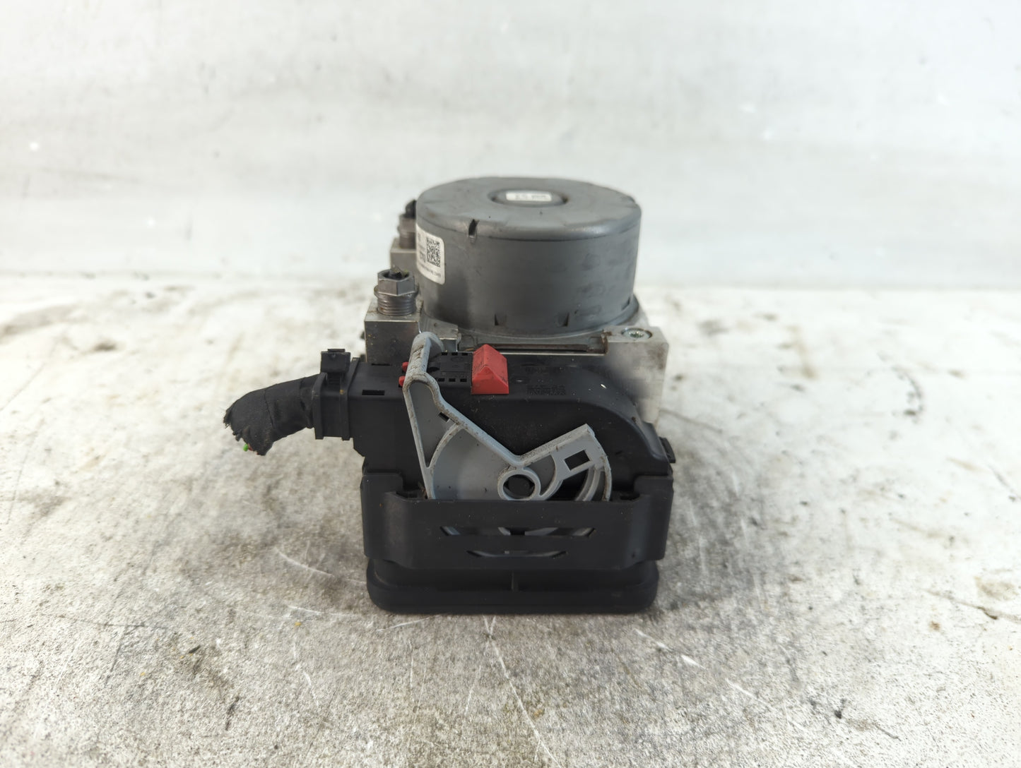 2019 Volkswagen Jetta ABS Pump Control Module Replacement P/N:5Q0 614 517 EB Fits OEM Used Auto Parts - Oemusedautoparts1.co
