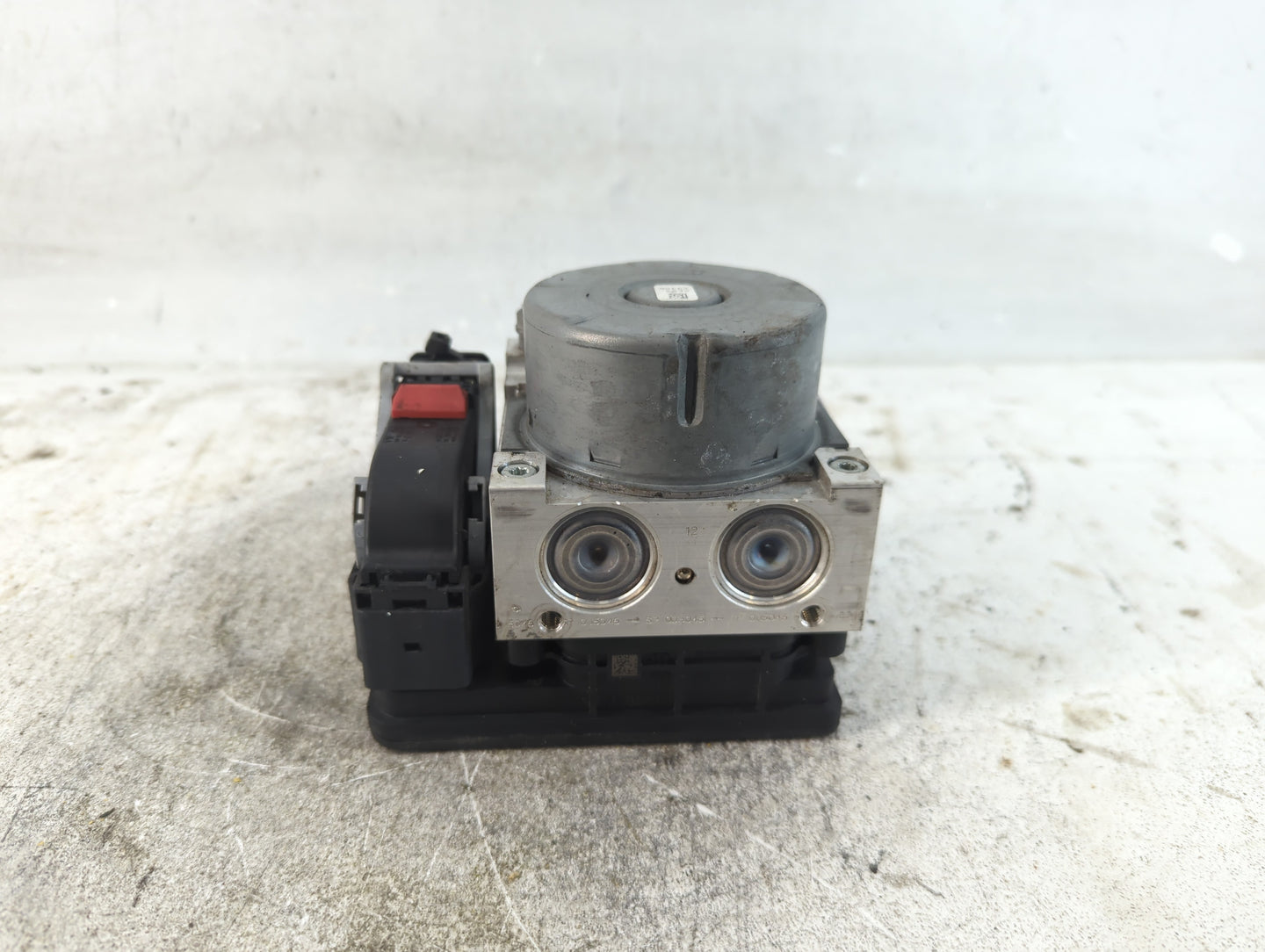 2019 Volkswagen Jetta ABS Pump Control Module Replacement P/N:5Q0 614 517 EB Fits OEM Used Auto Parts - Oemusedautoparts1.co