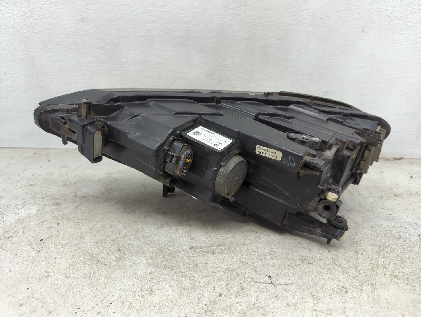 2019 Volkswagen Jetta Gli Passenger Right Oem Head Light Headlight Lamp - Oemusedautoparts1.com