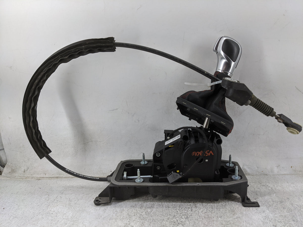 2019 Volkswagen Jetta Gli Floor Console Assembly Shifter - Oemusedautoparts1.com