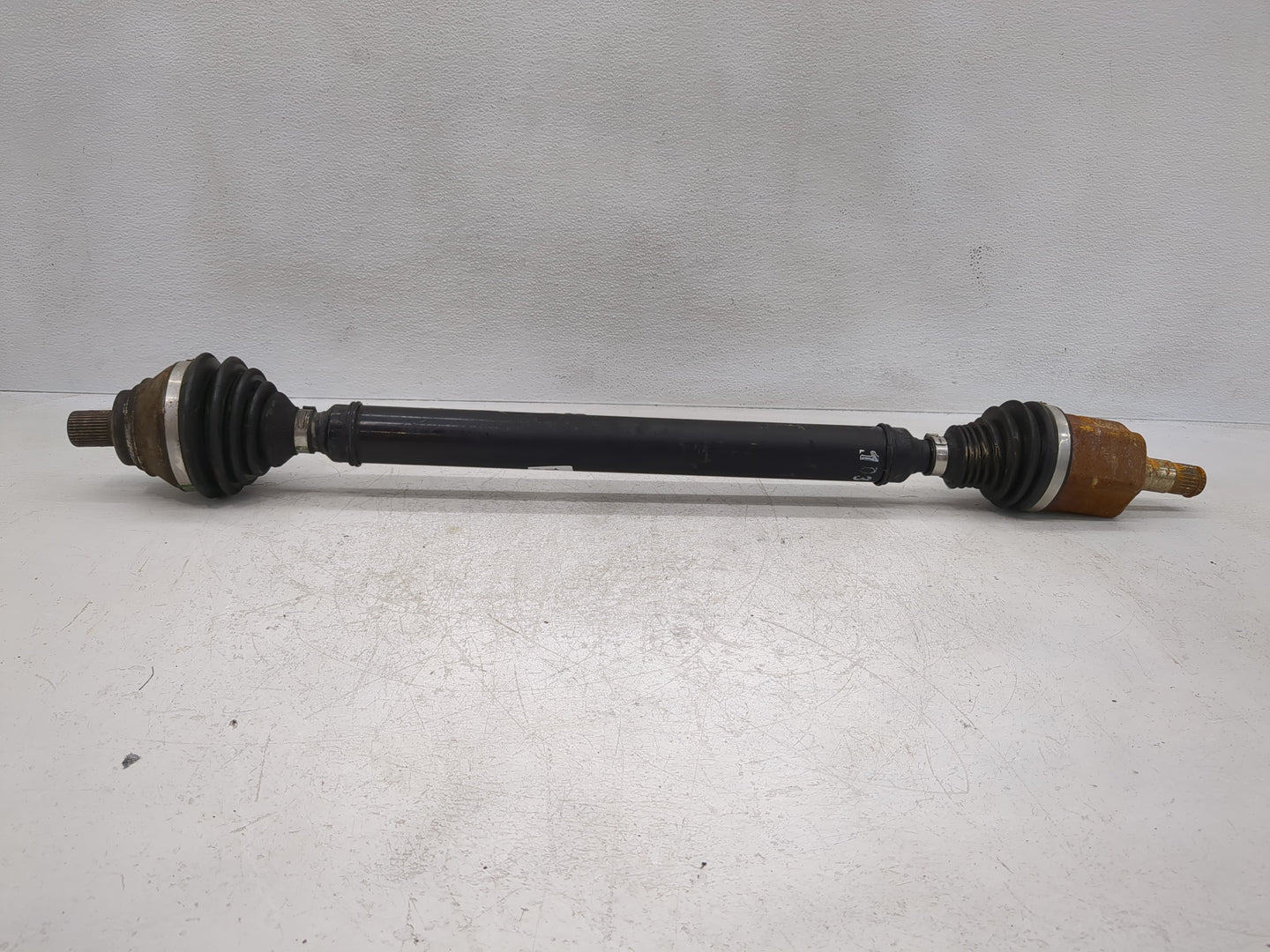 2014-2020 Volkswagen Passat Axle Shaft Front Passenger Cv C/v - Oemusedautoparts1.com