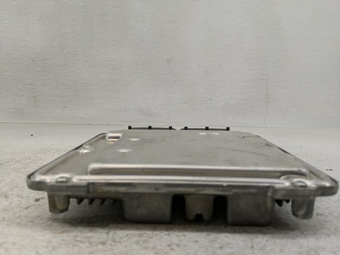 2019-2020 Volkswagen Passat PCM Engine Control Computer ECU ECM PCU OEM P/N:06K 907 309 Fits Fits 2019 2020 OEM Used Auto Pa