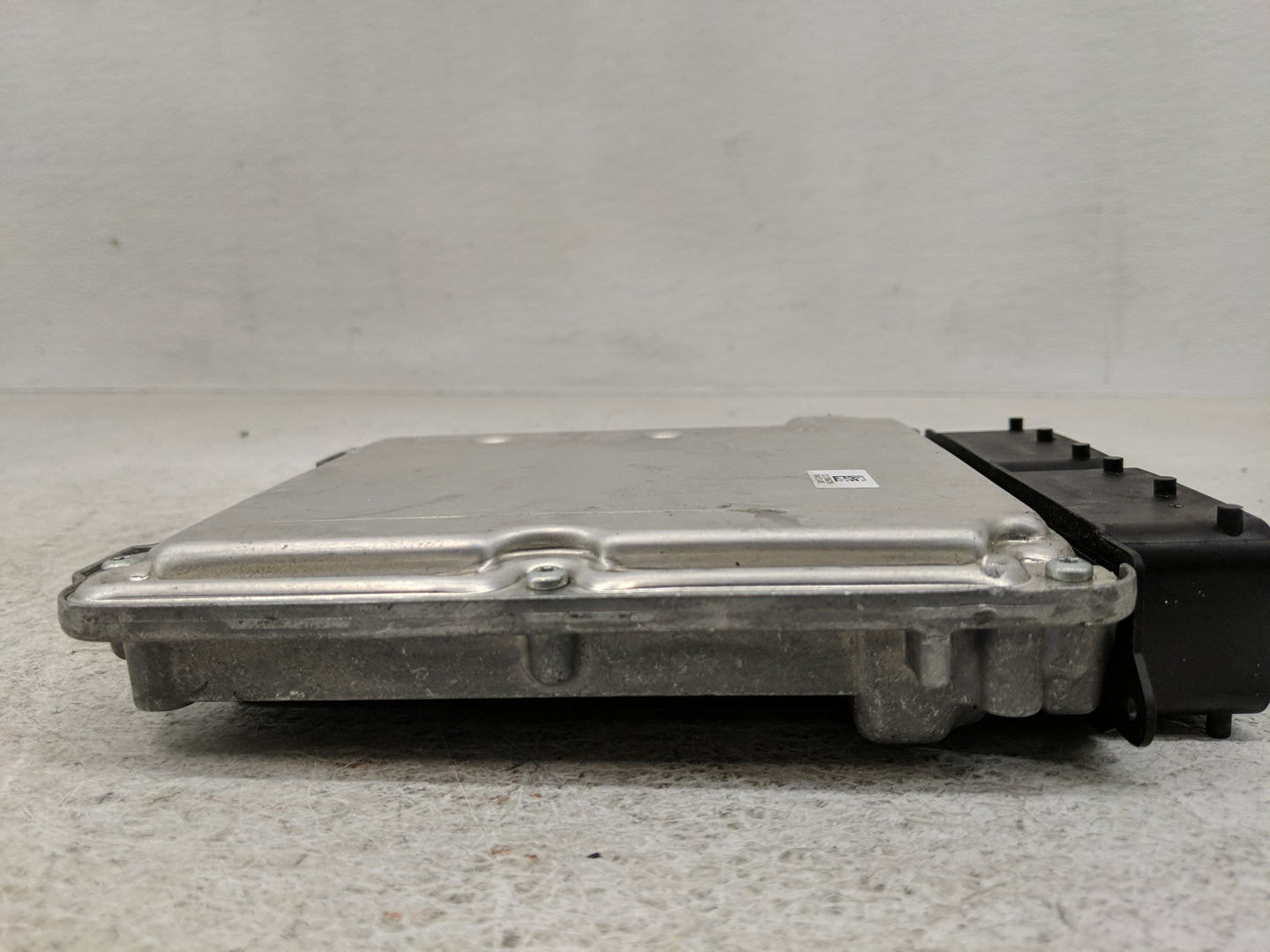 2019-2020 Volkswagen Passat PCM Engine Control Computer ECU ECM PCU OEM P/N:06K 907 309 Fits Fits 2019 2020 OEM Used Auto Pa