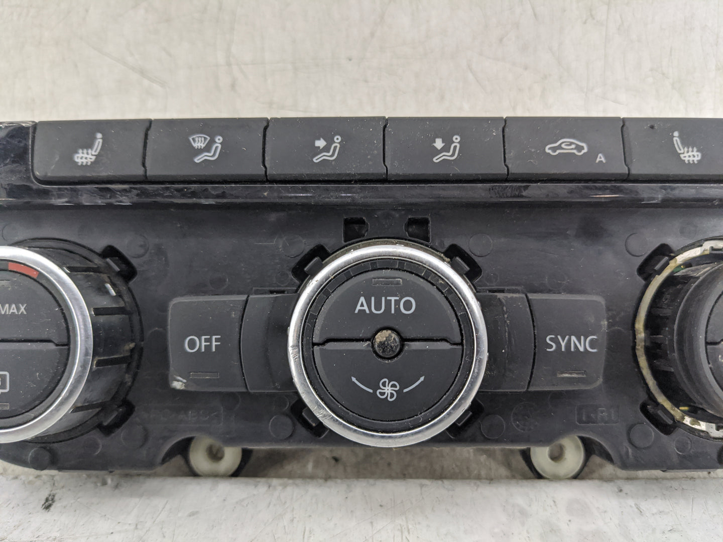 2016-2019 Volkswagen Passat Climate Control Module Temperature AC/Heater Replacement P/N:5HB 010 753 Fits Fits 2016 2017 201