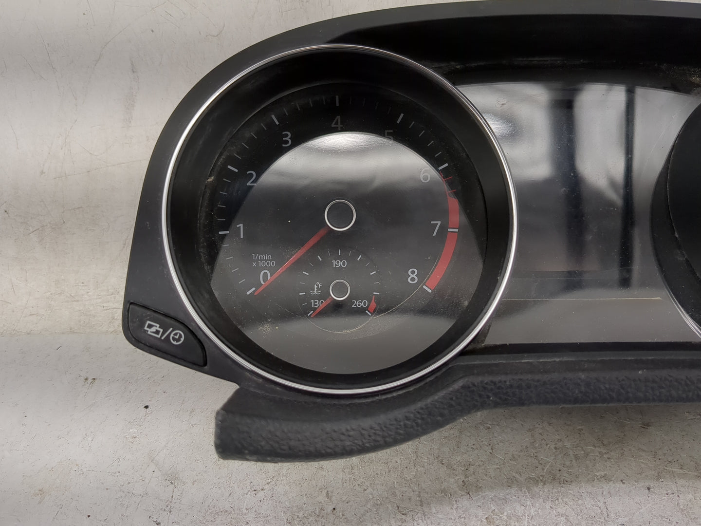 2019 Volkswagen Passat Instrument Cluster Speedometer Gauges P/N:A2C16177500 3703034376, 561920981D Miles: Fits OEM Used Aut