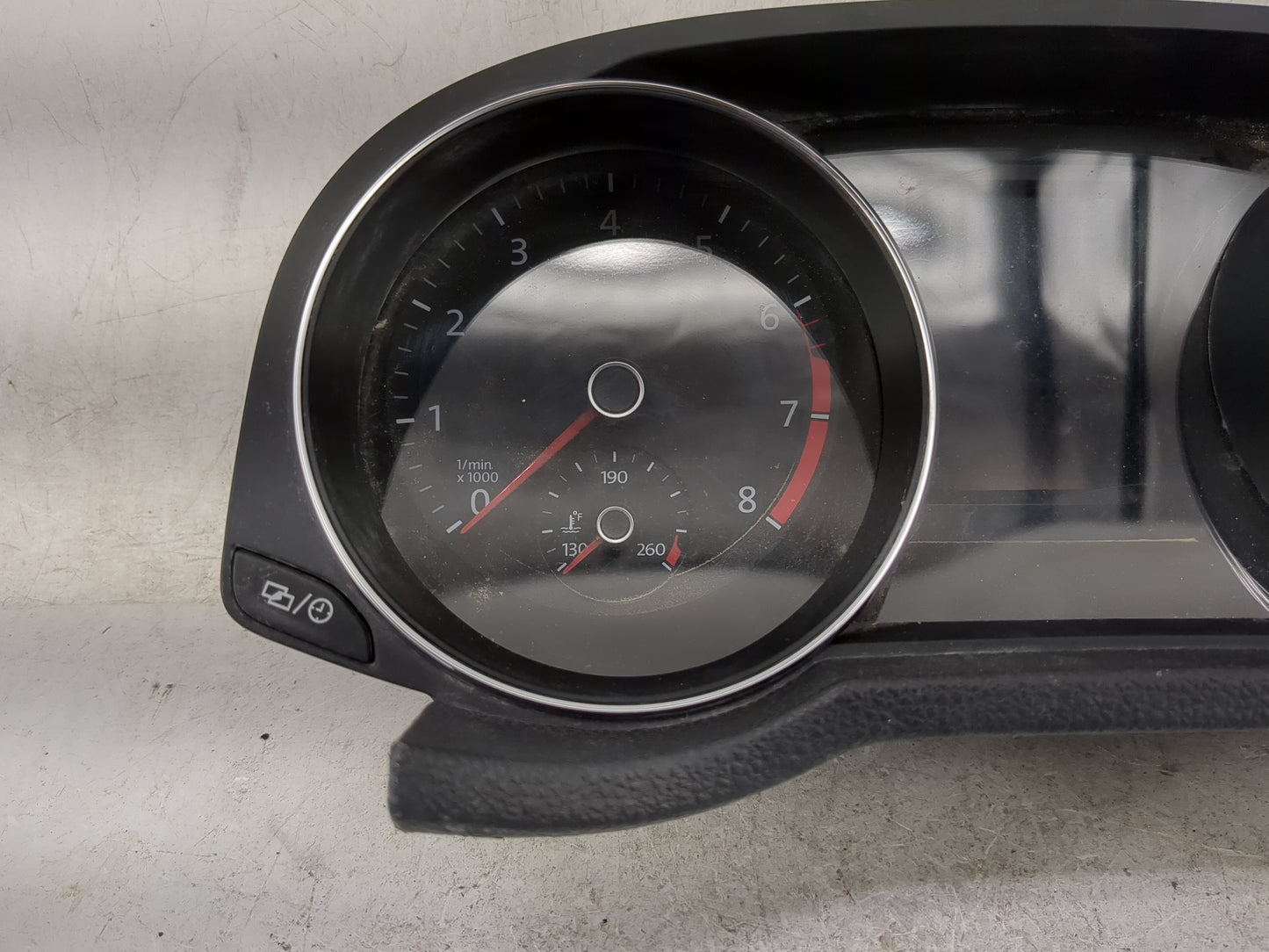 2019 Volkswagen Passat Instrument Cluster Speedometer Gauges P/N:A2C16177500 3703034376, 561920981D Miles: Fits OEM Used Aut