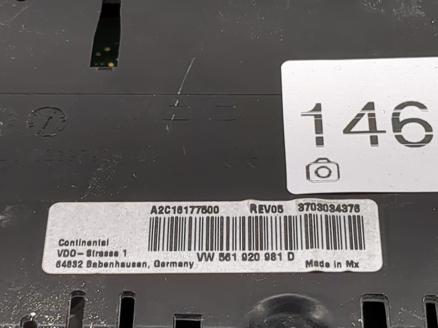 2019 Volkswagen Passat Instrument Cluster Speedometer Gauges P/N:A2C16177500 3703034376, 561920981D Miles: Fits OEM Used Aut