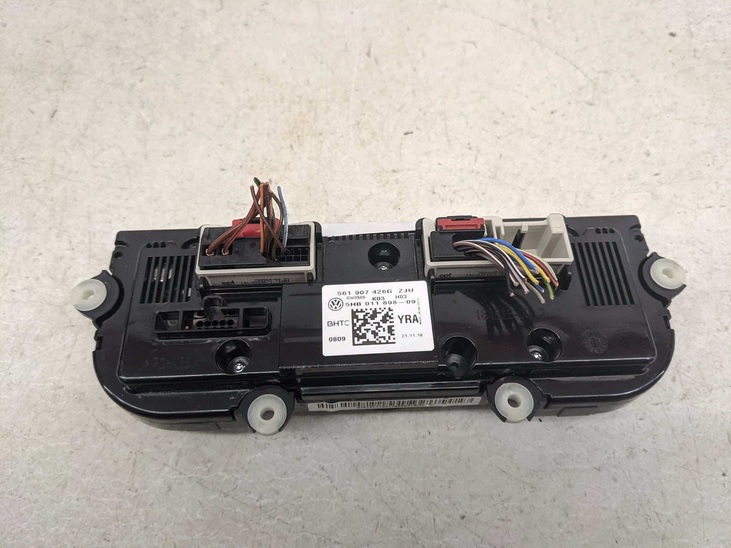 2019 Volkswagen Passat Climate Control Module Temperature AC/Heater Replacement P/N:5H8011898-09 561907426G Fits Fits 2016 2