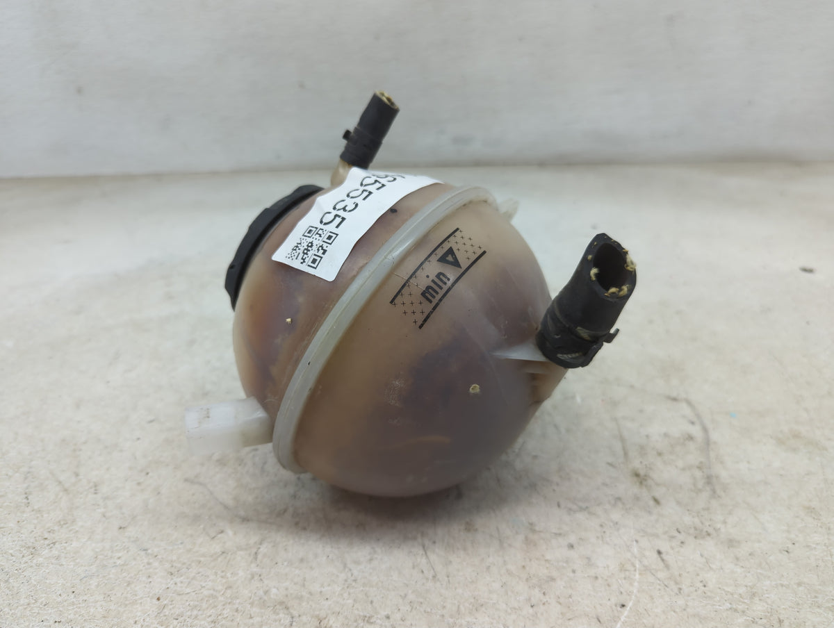 2006 Volkswagen Passat Radiator Coolant Overflow Expansion Tank Bottle 1465535 - Oemusedautoparts1.com