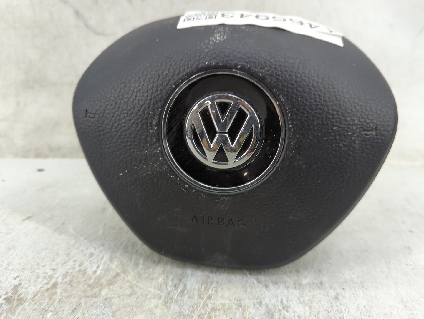 2018-2019 Volkswagen Passat Air Bag Driver Left Steering Wheel Mounted - Oemusedautoparts1.com