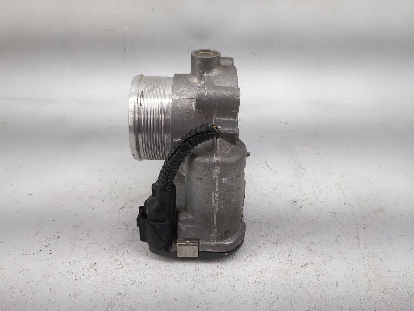 2018-2020 Volkswagen Passat Throttle Body P/N:06K133062AG 0280750734 Fits Fits 2018 2019 2020 2021 2022 OEM Used Auto Parts 