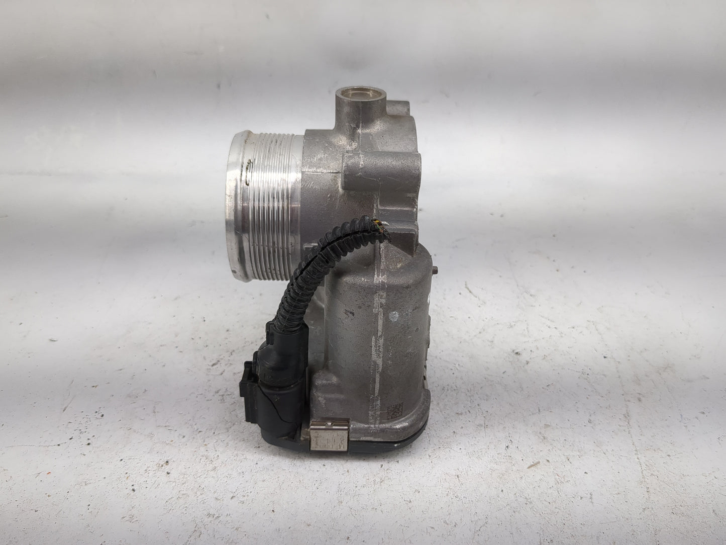 2018-2020 Volkswagen Passat Throttle Body P/N:06K133062AG 0280750734 Fits Fits 2018 2019 2020 2021 2022 OEM Used Auto Parts 