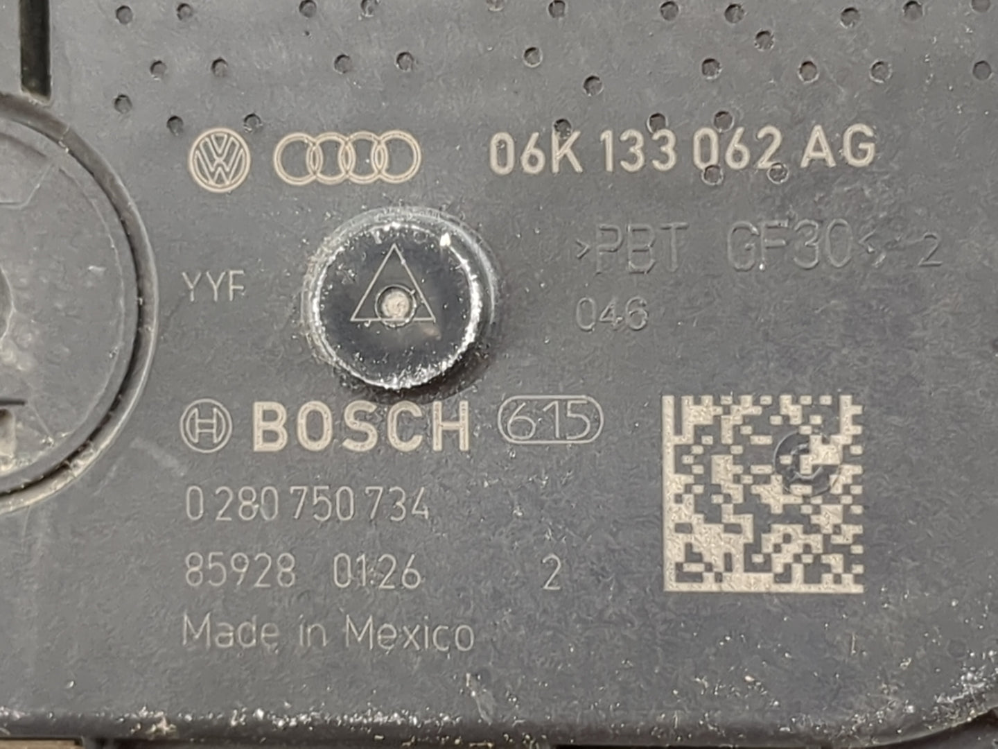 2018-2020 Volkswagen Passat Throttle Body P/N:06K133062AG 0280750734 Fits Fits 2018 2019 2020 2021 2022 OEM Used Auto Parts 