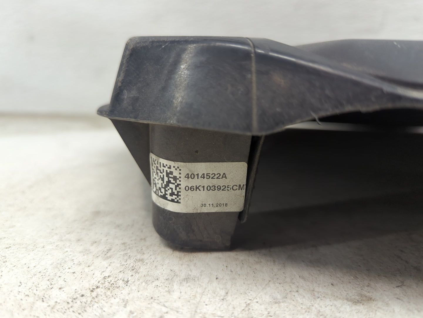 2019 Volkswagen Passat Engine Cover Black - Oemusedautoparts1.com