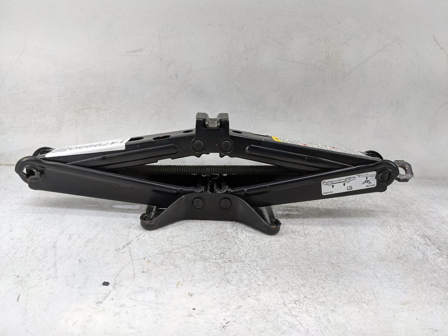 2019 Volkswagen Passat Spare Scissor Car Jack Black - Oemusedautoparts1.com
