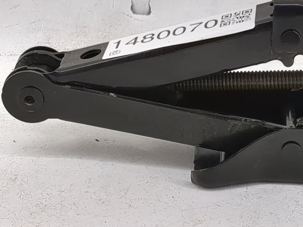 2019 Volkswagen Passat Spare Scissor Car Jack Black 1480070 - Oemusedautoparts1.com