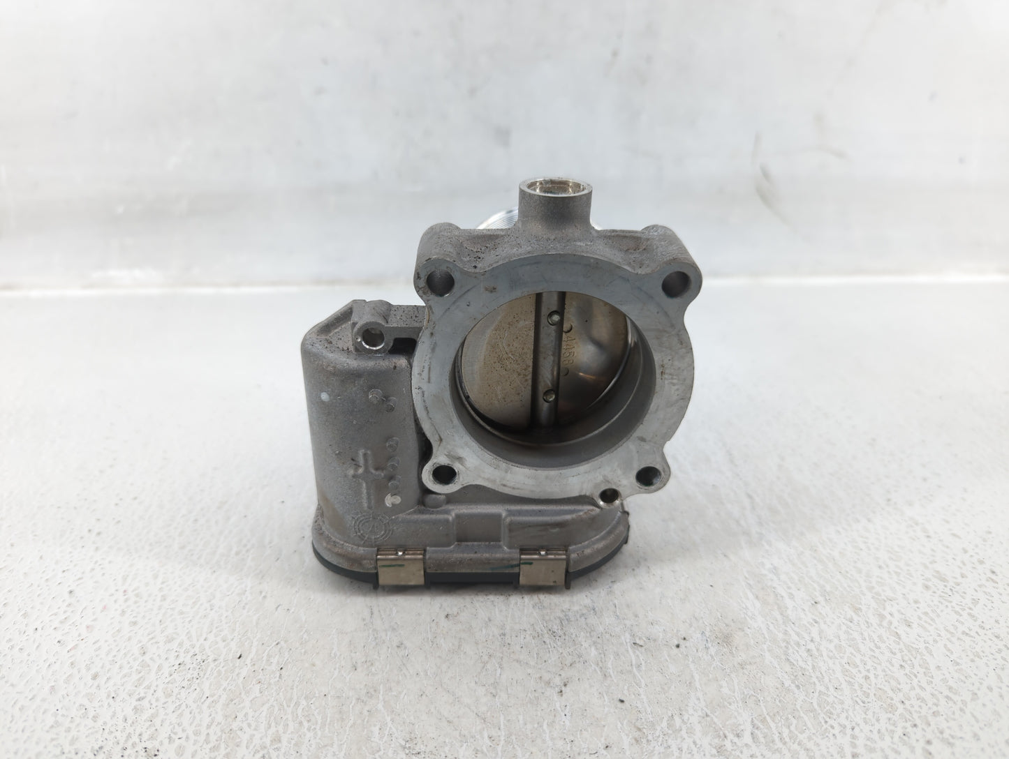 2018-2020 Volkswagen Passat Throttle Body P/N:06K 133 062 AG Fits Fits 2018 2019 2020 2021 2022 OEM Used Auto Parts - Oemuse