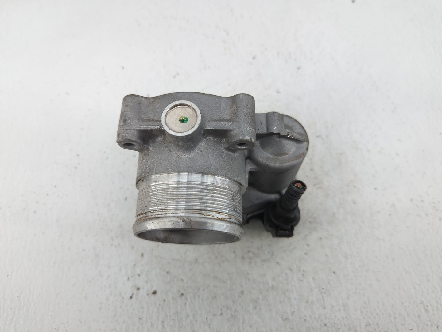 2018-2020 Volkswagen Passat Throttle Body P/N:06K 133 062 AG Fits Fits 2018 2019 2020 2021 2022 OEM Used Auto Parts - Oemuse