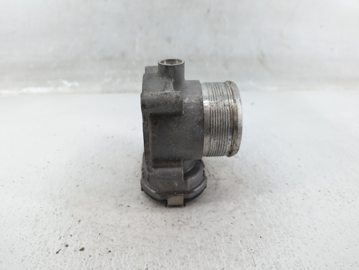 2018-2020 Volkswagen Passat Throttle Body P/N:06K 133 062 AG Fits Fits 2018 2019 2020 2021 2022 OEM Used Auto Parts - Oemuse