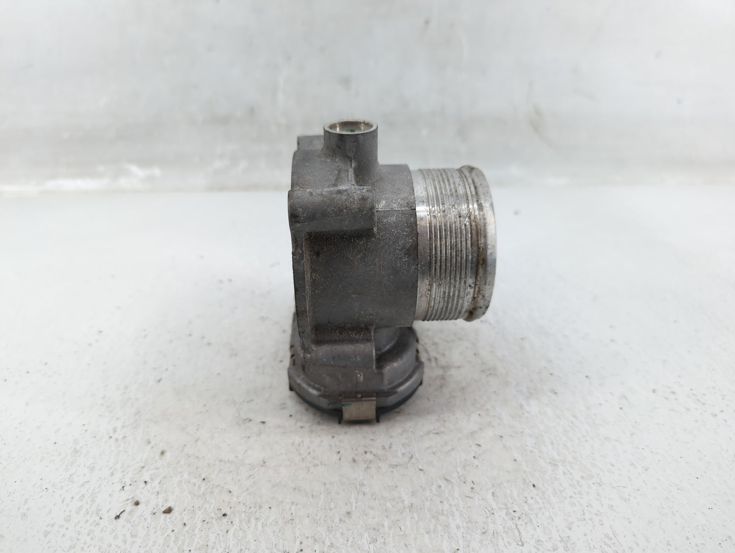 2018-2020 Volkswagen Passat Throttle Body P/N:06K 133 062 AG Fits Fits 2018 2019 2020 2021 2022 OEM Used Auto Parts - Oemuse