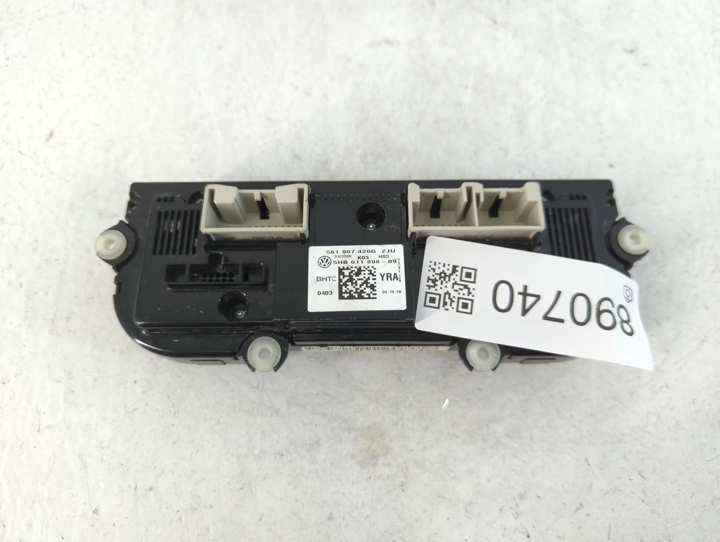 2019 Volkswagen Passat Climate Control Module Temperature AC/Heater Replacement P/N:561 907 426 G Fits Fits 2016 2017 OEM Us