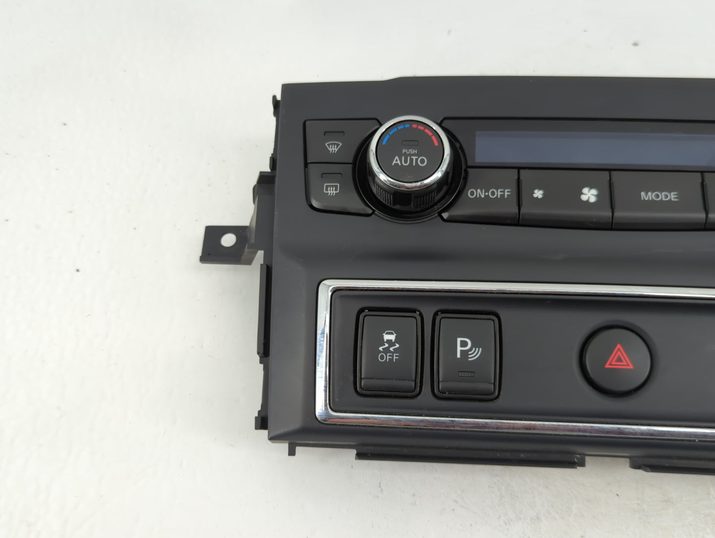 2019 Volkswagen Tiguan Climate Control Module Temperature AC/Heater Replacement P/N:27500 EZ20B Fits OEM Used Auto Parts - O