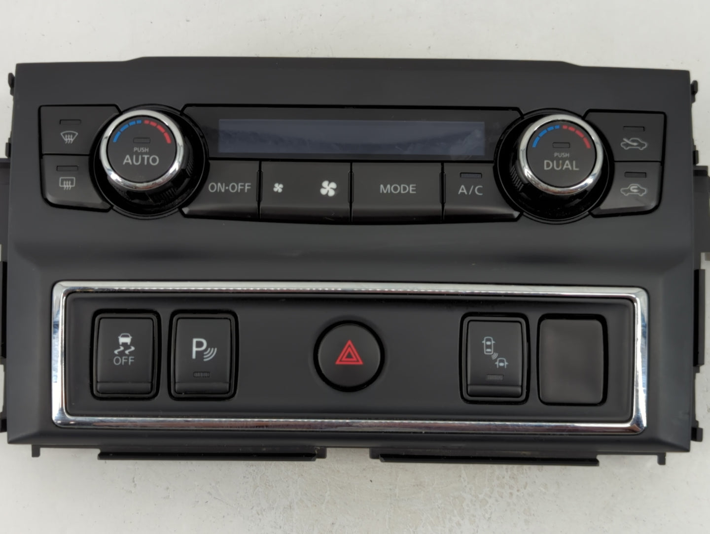 2019 Volkswagen Tiguan Climate Control Module Temperature AC/Heater Replacement P/N:27500 EZ20B Fits OEM Used Auto Parts - O