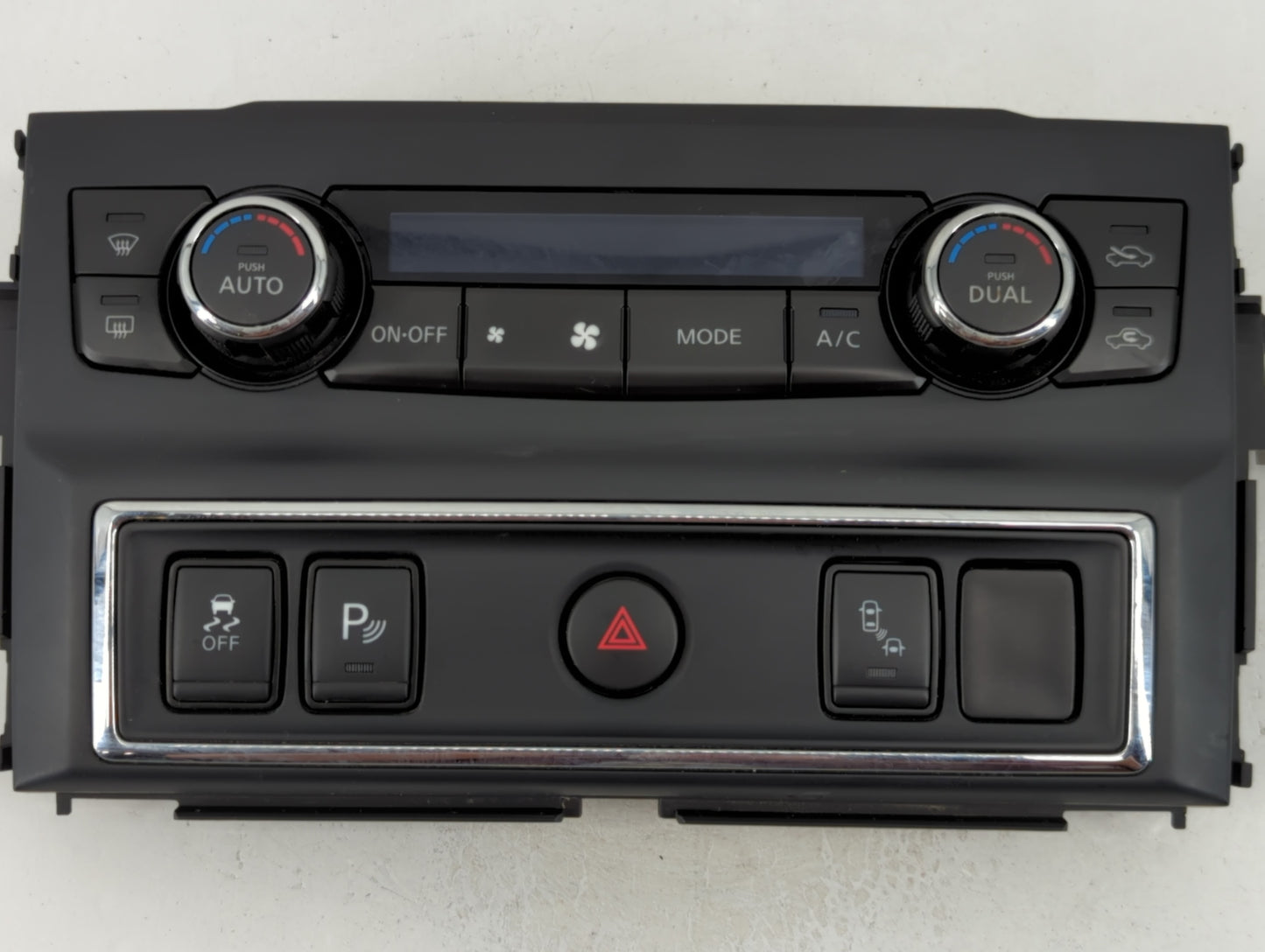 2019 Volkswagen Tiguan Climate Control Module Temperature AC/Heater Replacement P/N:27500 EZ20B Fits OEM Used Auto Parts - O