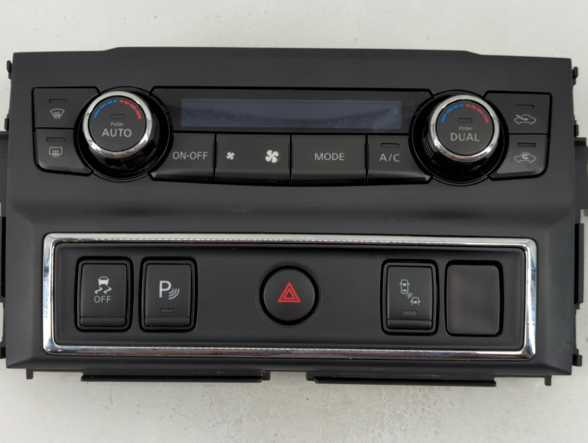 2019 Volkswagen Tiguan Climate Control Module Temperature AC/Heater Replacement P/N:27500 EZ20B Fits OEM Used Auto Parts - O