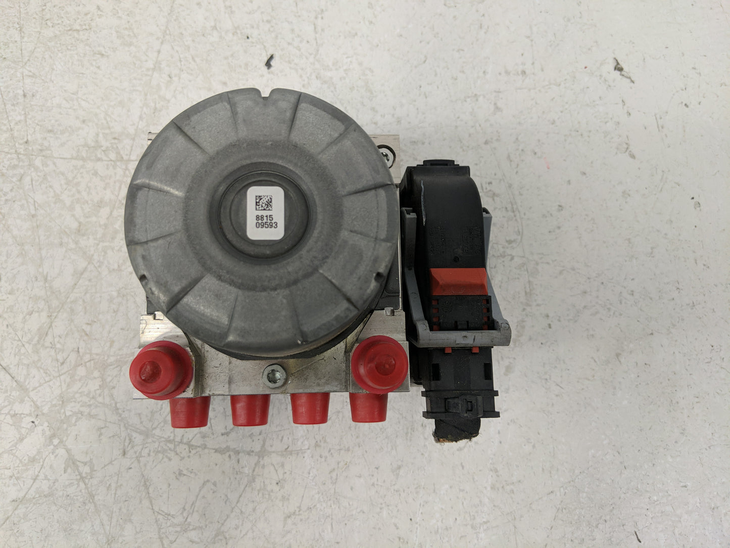 2018-2020 Volkswagen Tiguan ABS Pump Control Module Replacement P/N:5Q0 614 517 DS Fits Fits 2018 2019 2020 OEM Used Auto Pa