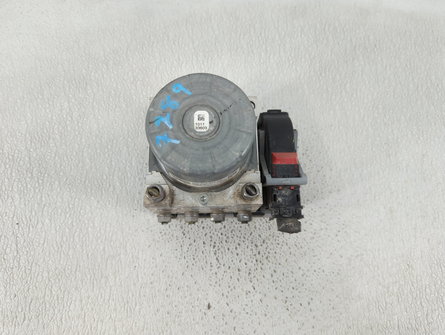 2018-2020 Volkswagen Tiguan ABS Pump Control Module Replacement P/N:5Q0 614 517 DS Fits Fits 2018 2019 2020 OEM Used Auto Pa