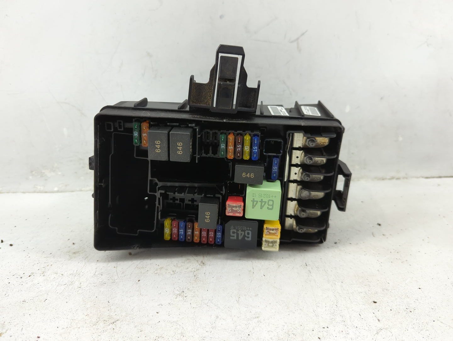 2018-2022 Volkswagen Tiguan Fusebox Fuse Box Panel Relay Module Fits Fits 2015 2016 2017 2018 2019 2020 2021 2022 OEM Used A