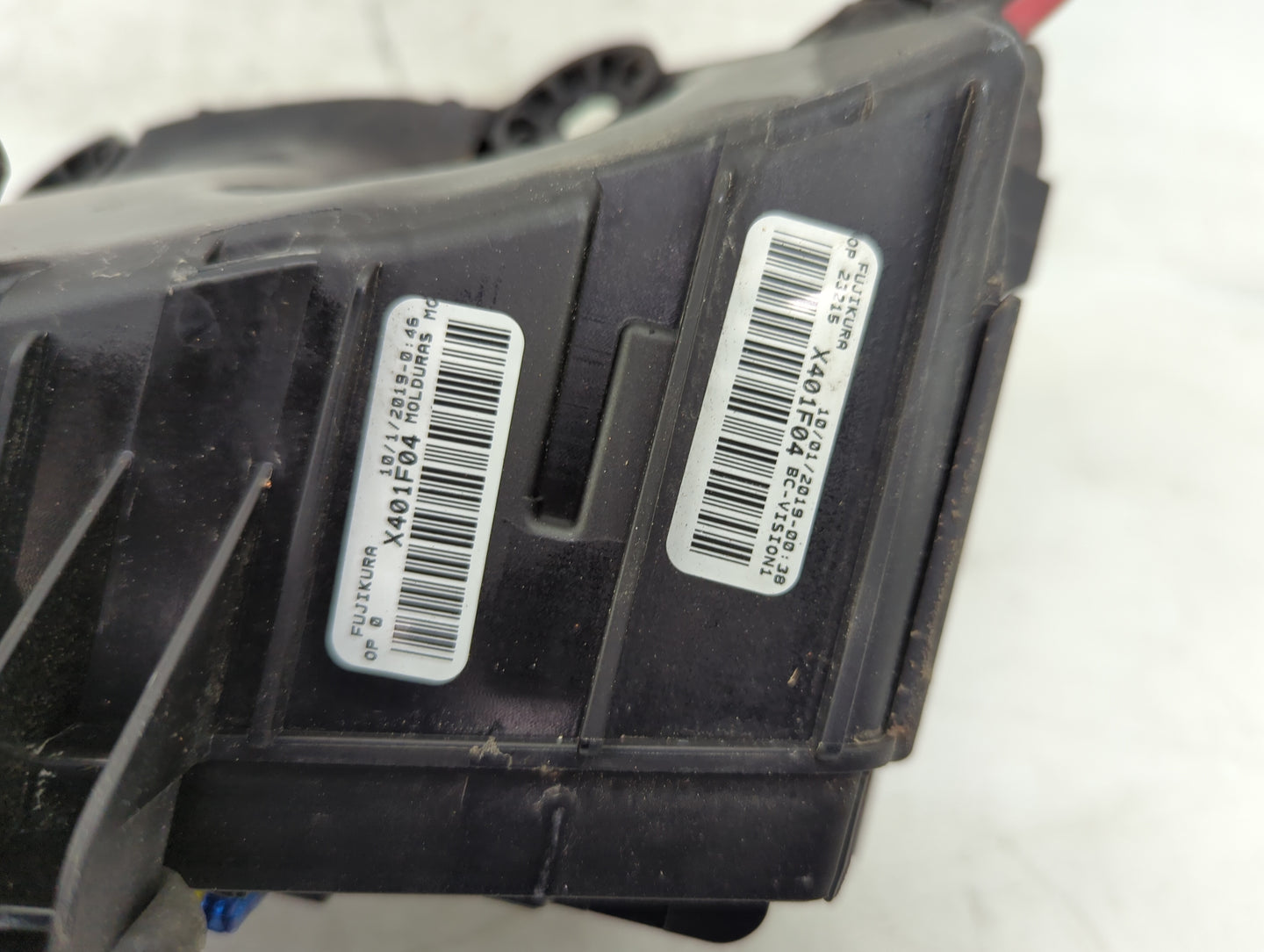2018-2022 Volkswagen Tiguan Fusebox Fuse Box Panel Relay Module P/N:X401F04 Fits Fits 2015 2016 2017 2018 2019 2020 2021 202