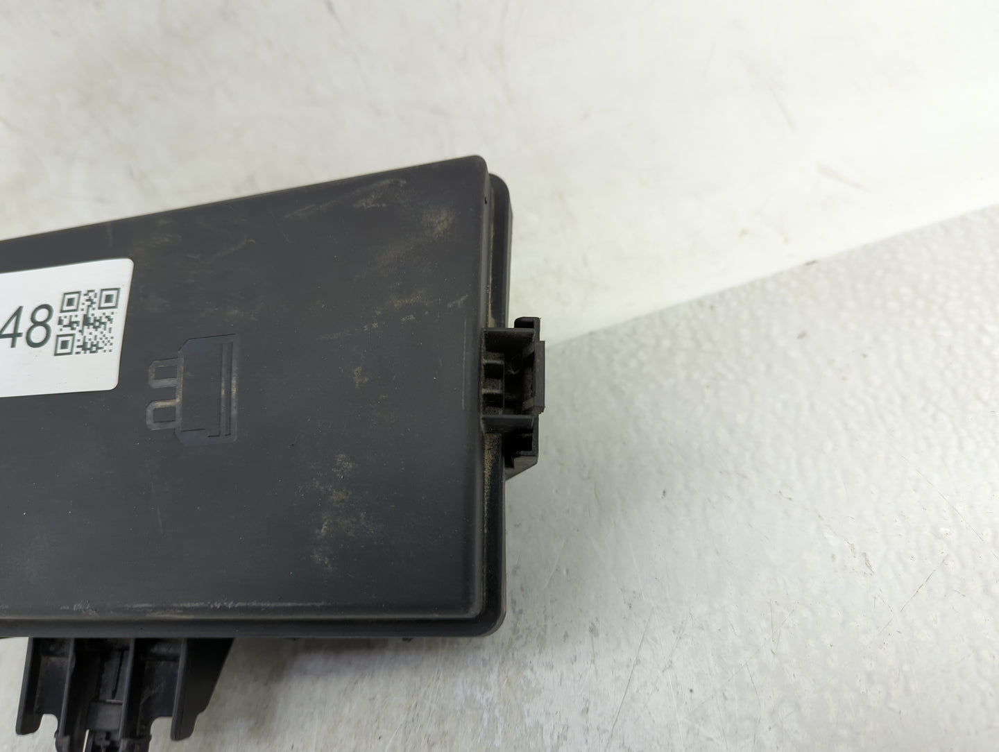 2018-2022 Volkswagen Tiguan Fusebox Fuse Box Panel Relay Module Fits Fits 2015 2016 2017 2018 2019 2020 2021 2022 OEM Used A