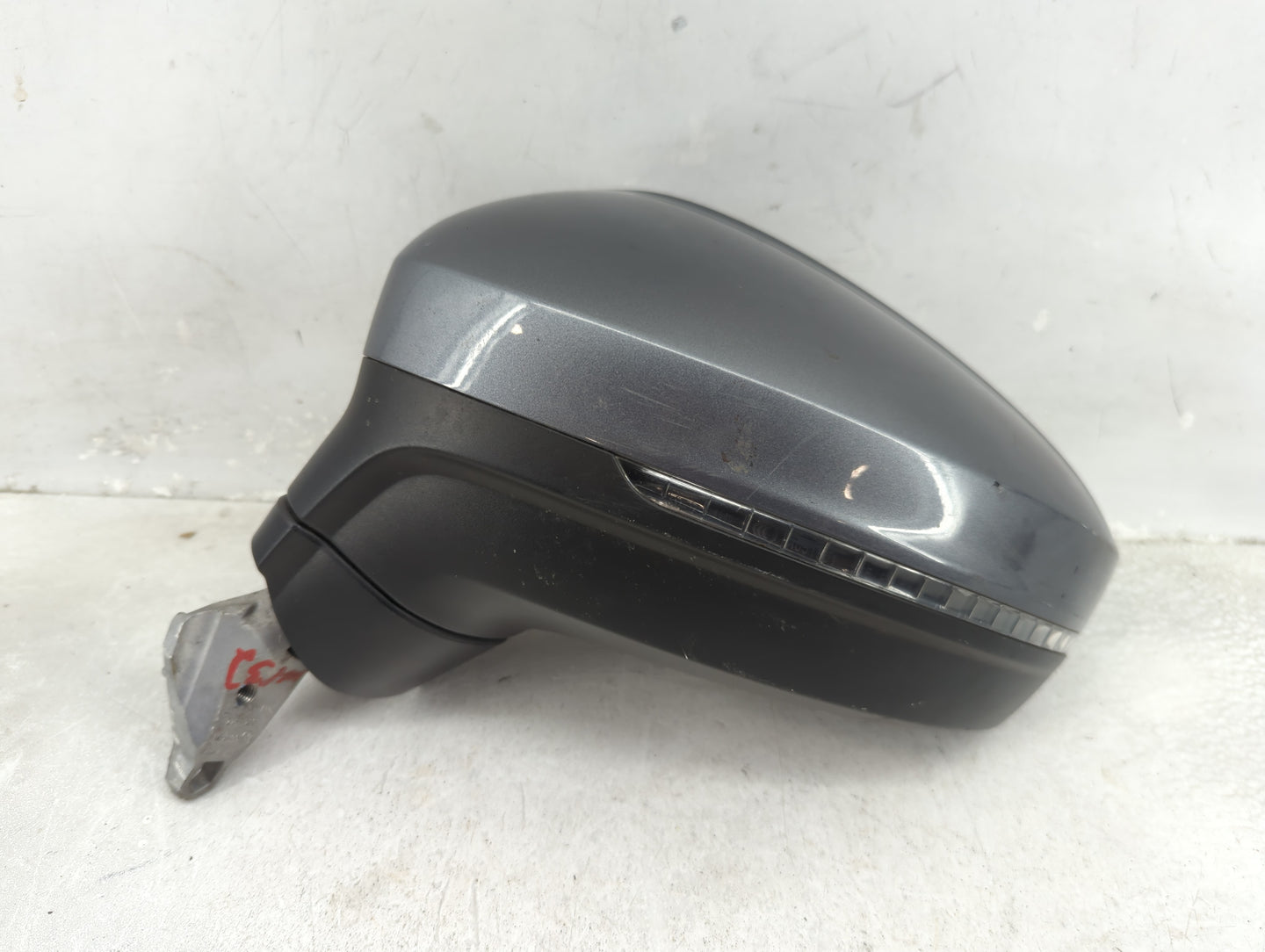 2019 Volkswagen Tiguan Driver Side View Mirror - Left Door Mirror OEM Used - Oemusedautoparts1.com