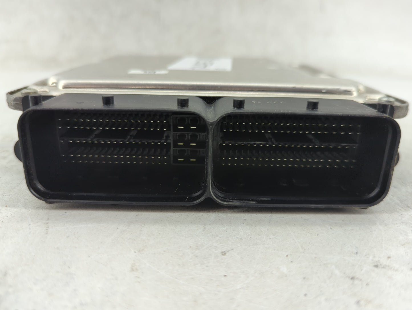2018-2020 Volkswagen Tiguan PCM Engine Control Computer ECU ECM PCU OEM P/N:06L907309B Fits Fits 2018 2019 2020 OEM Used Aut