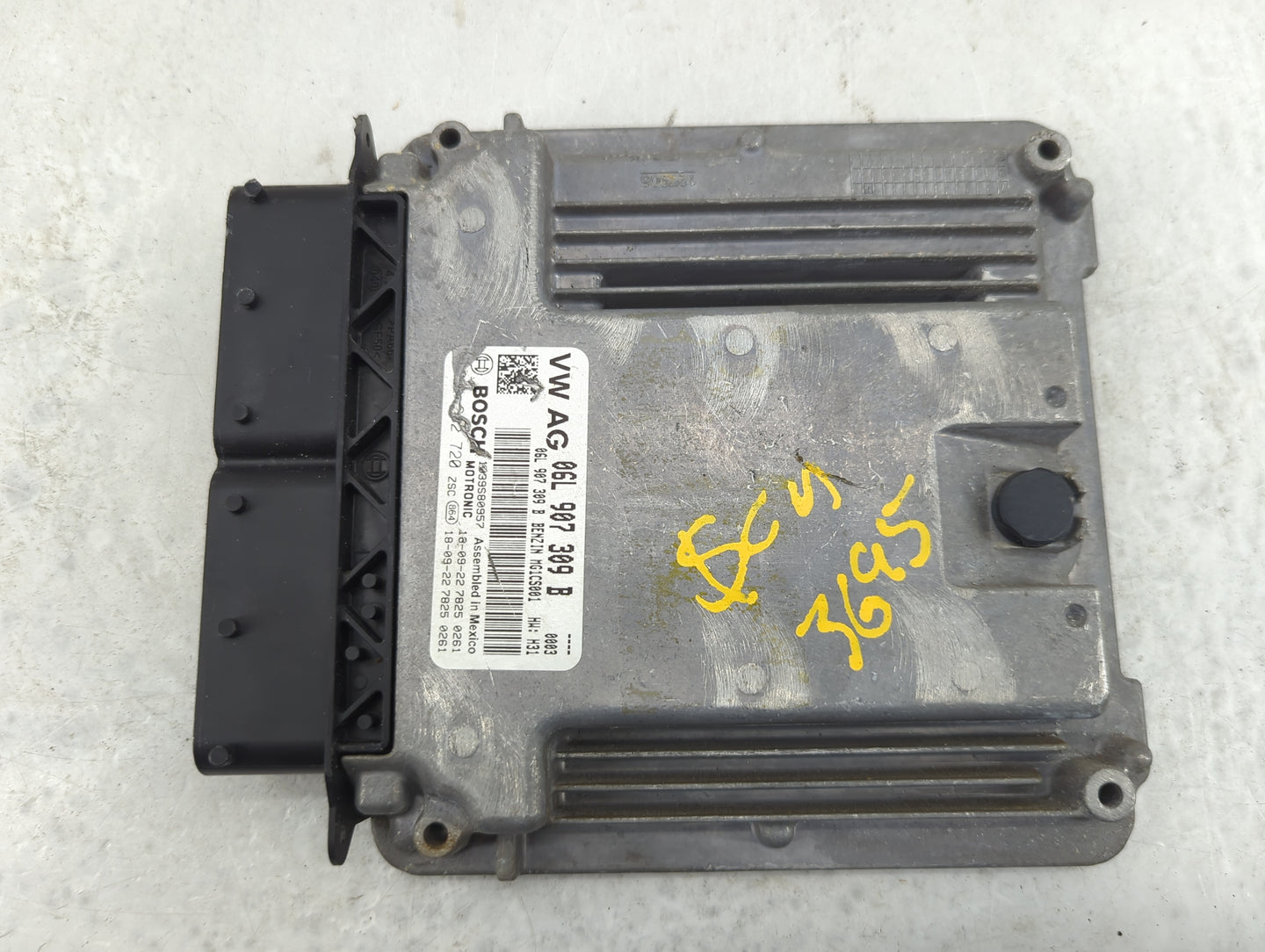 2018-2020 Volkswagen Tiguan PCM Engine Control Computer ECU ECM PCU OEM P/N:06L907309B Fits Fits 2018 2019 2020 OEM Used Aut