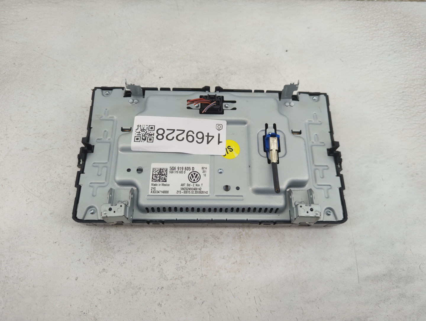 2018-2022 Volkswagen Tiguan Information Display Screen 1469228 - Oemusedautoparts1.com
