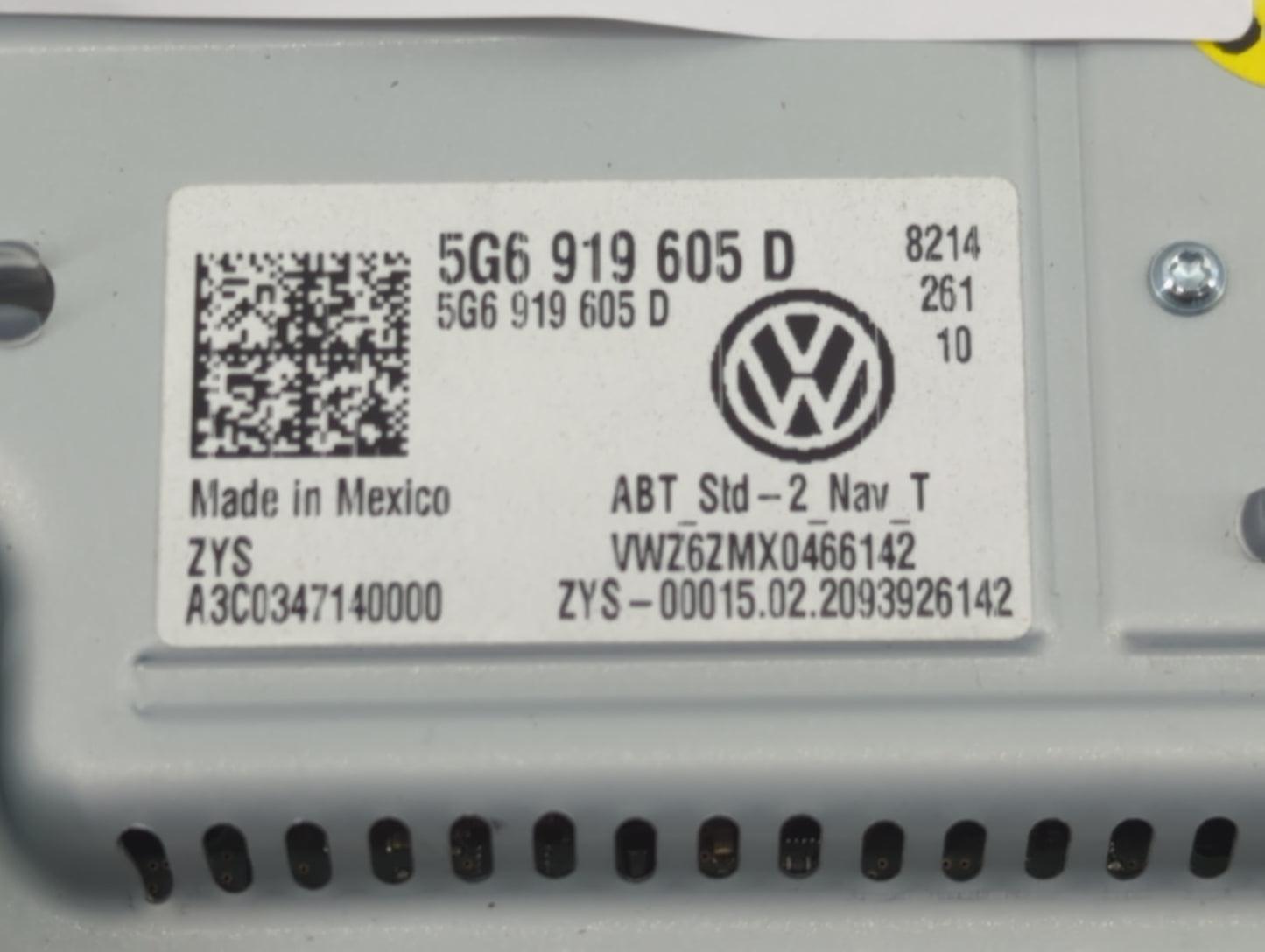 2018-2022 Volkswagen Tiguan Information Display Screen 1469228 - Oemusedautoparts1.com