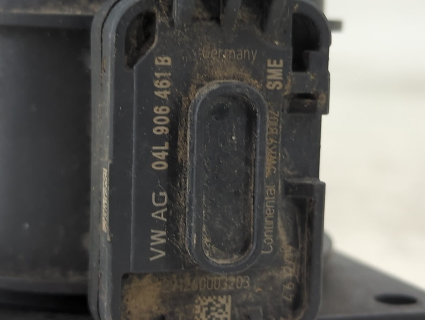 2018-2022 Volkswagen Tiguan Mass Air Flow Meter Maf 1487317 - Oemusedautoparts1.com